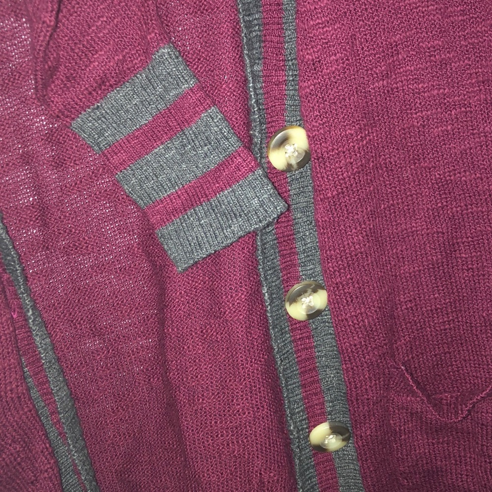 Cardigan - Picture 2 of 4